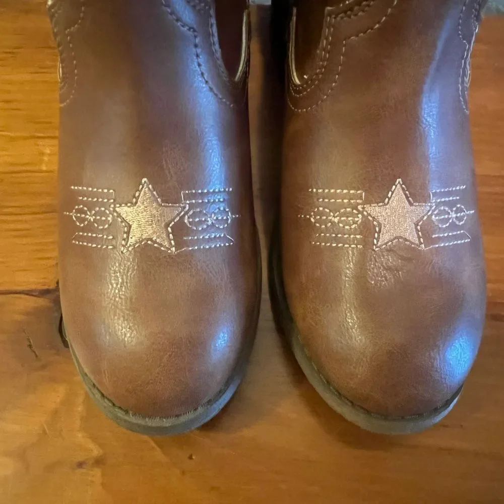 Pop Girls Karine Block Heel Cowboy Boots- Size 4